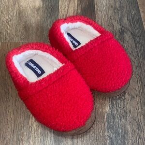 Lands’ End Red Fleece Toddler Slippers Size 11